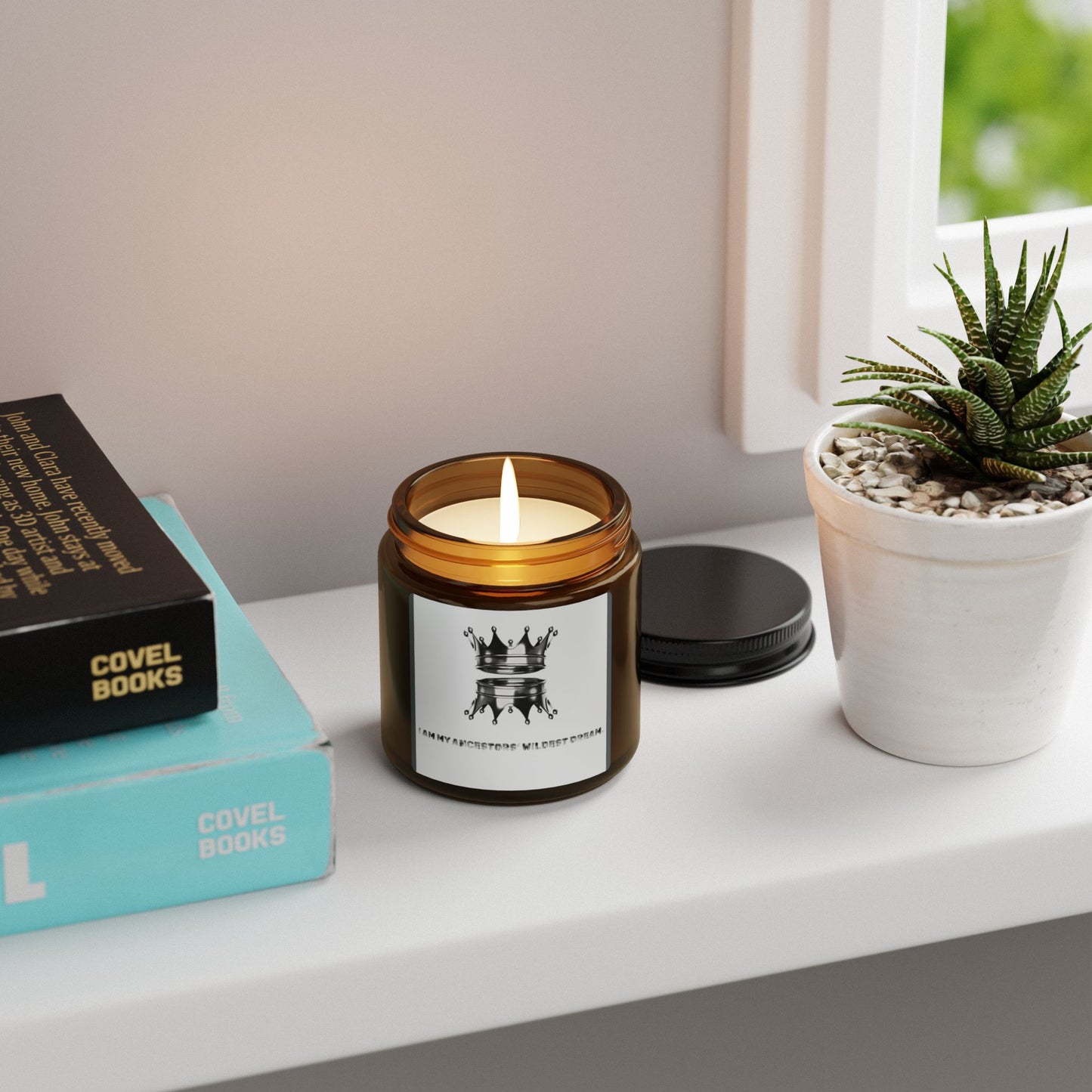 "Burn Bright. Stand Bold. Live the Dream." ✨🕯️Crown Scented Soy Candle - Relaxing Home Décor, Gift for Her, Aromatherapy, Cozy Vibes, Multi-Size Amber Jar